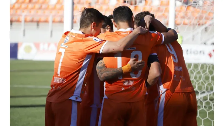 Cobreloa hizo públicas las condolencias y un llamado a la prudencia.
