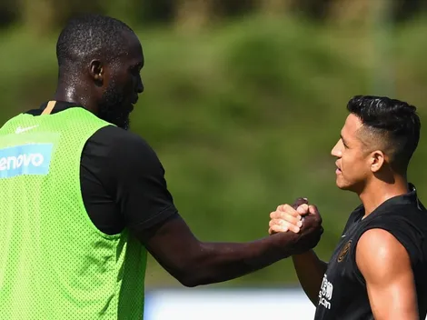 Alexis tuvo que separar a Lukaku y Brozovic en pelea de camarín del Inter