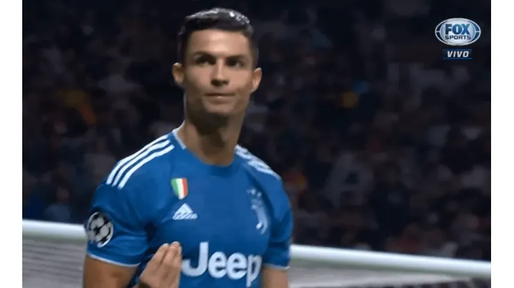 Cristiano y el gestito para la tribuna.
