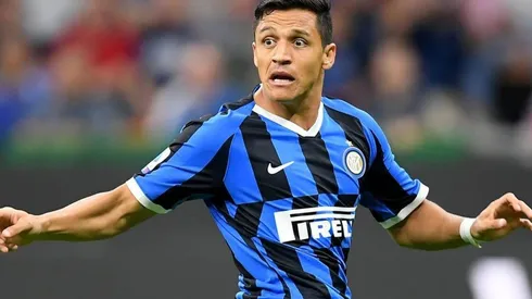 Alexis se quedó en la banca en el estreno de Inter por Champions League