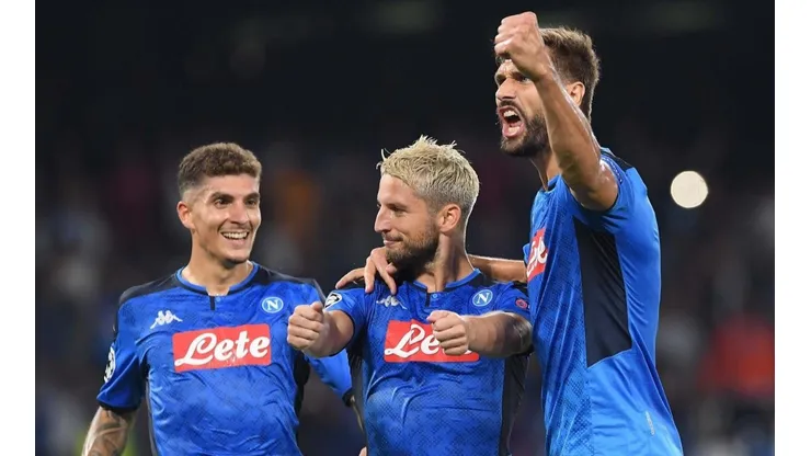 Napoli derrota al Liverpool