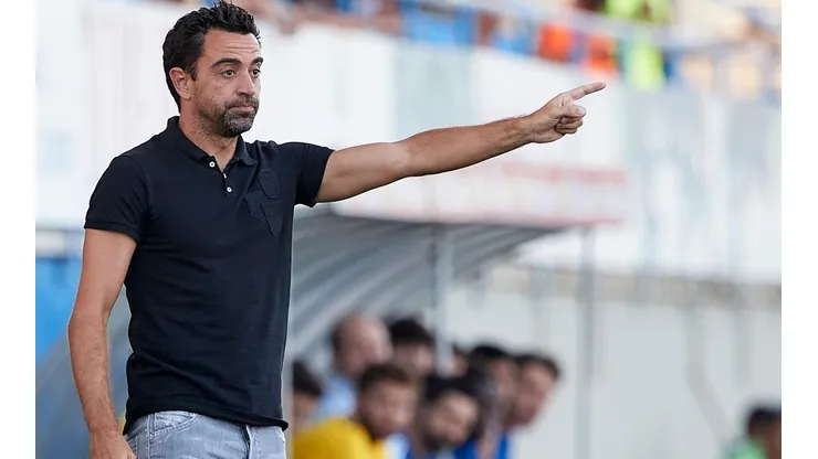 Xavi Hernández empieza bien su recorrido como DT.