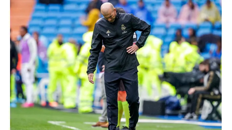 Zidane sufre con tantas lesiones.
