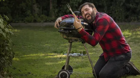 Que no te ganen el partido en el último minuto. Puedes cambiar la parrilla en Easy.