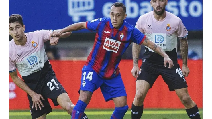 Fabian Orellana habilita pero no logra impedir derrota del Eibar ante Espanyol