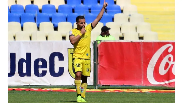 Rabello tuvo una gran actuación ante el equipo en el que se formó como profesional