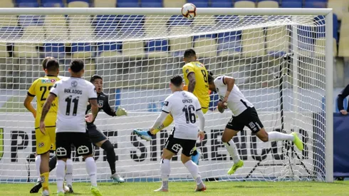Colo Colo colisiona con la U de Conce en el Ester Roa Rebolledo.