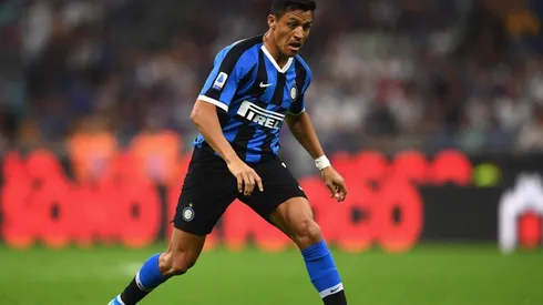 Alexis en su debut con el Inter.