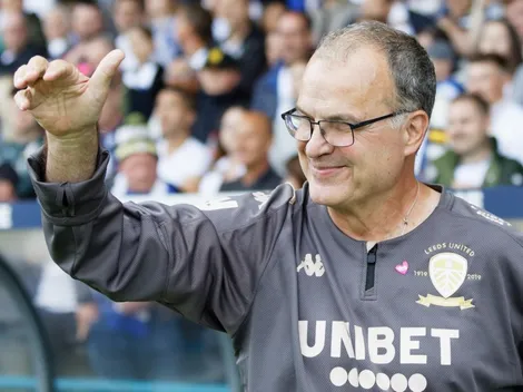 Leeds de Bielsa vence al Barnsley y retoma la punta del ascenso inglés