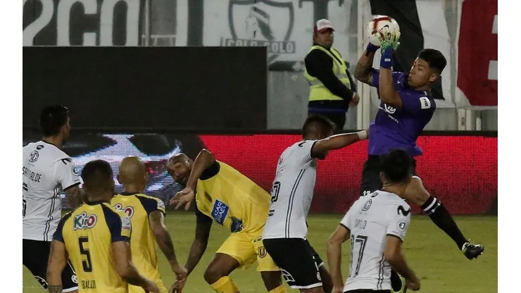 Colo Colo y Universidad de Concepción se enfrentan en el Estadio Ester Roa.