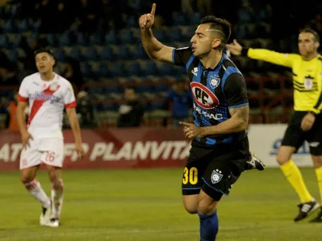 Huachipato derrota a Curicó y se mete tercero en la tabla