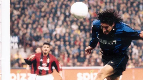 Iván Zamorano marcó 26 goles por Serie A con la camiseta del Inter de Milán