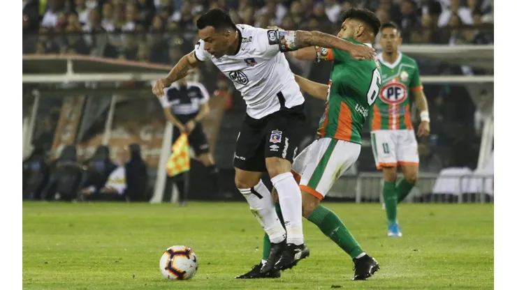 Esteban Paredes contra Cobresal.