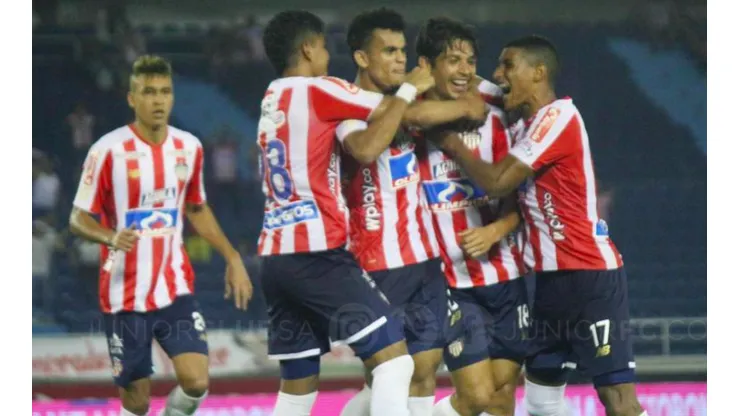 Matías Fernández deja atrás los problemas y es citado en Junior de Barranquilla