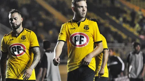 Todo vale: Valdivia y Magallanes piden castigo a San Luis por regalar entradas