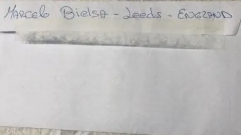 Hincha del Leeds invita a su matrimonio a Marcelo Bielsa y obtiene respuesta