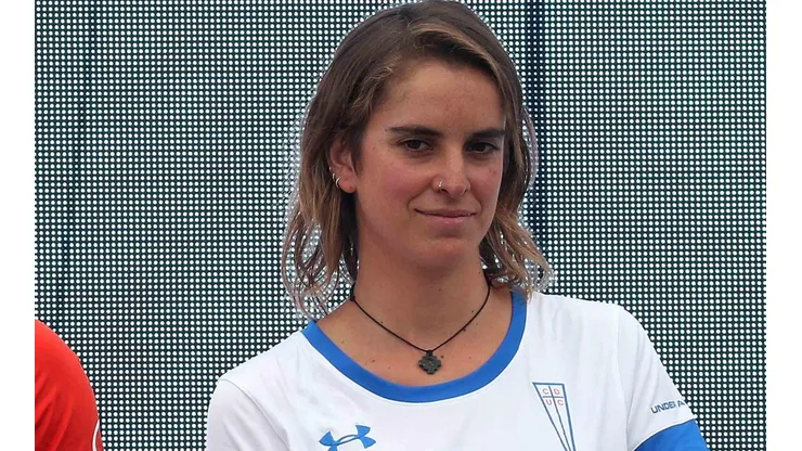 Consuelo Martin estuvo presente en la presentación de la camiseta 2019 de Universidad Católica
