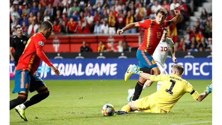 España golea y mantiene su invicto en la clasificatoria a la Eurocopa 2020