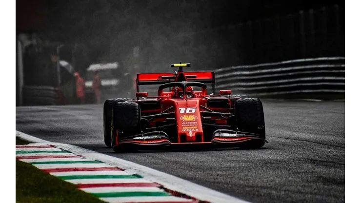 Leclerc ganó su segunda carrera consecutiva y dejó atrás en el ránking a Vettel