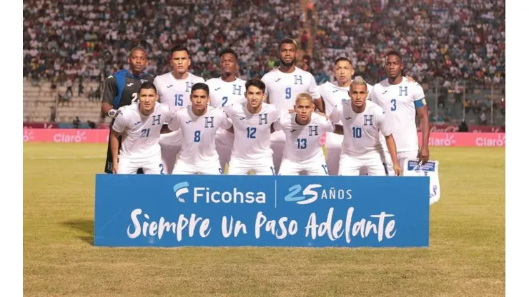 La formación de Honduras contra Puerto Rico.