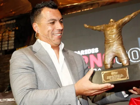 Polémica: asisten todos menos los de la U al homenaje a Esteban Paredes