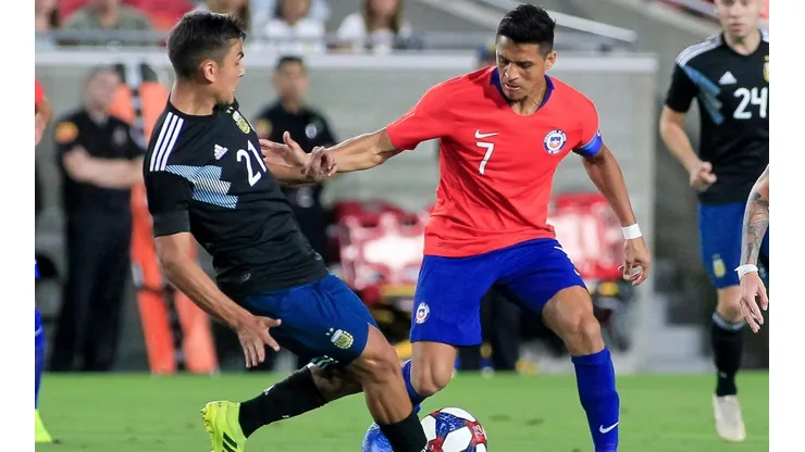 Bravo titular, Alexis capitán.