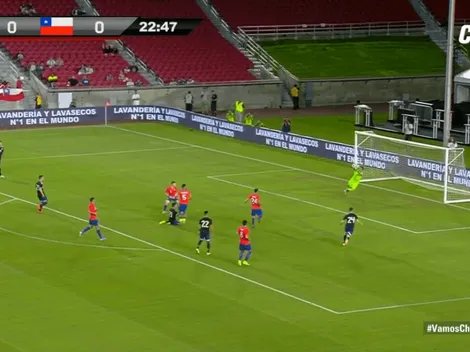 ¡Portentoso! Claudio Bravo se luce con tremendo tapadón