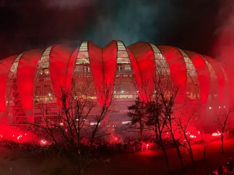 El infernal recibimiento de los hinchas del Inter de Porto Alegre a su equipo