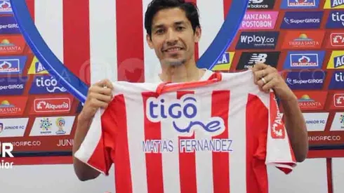 Matías Fernández ha sido blanco de críticas en Colombia