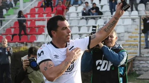 SIFUP organiza homenaje a Esteban Paredes por su récord en el fútbol chileno