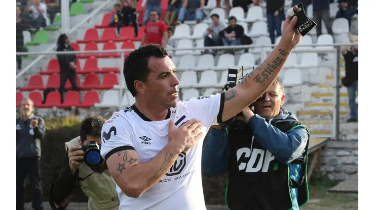 SIFUP organiza homenaje a Esteban Paredes por su récord en el fútbol chileno