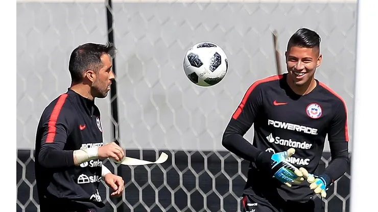 Brayan Cortés y el regreso de Claudio Bravo: "Todos sabemos lo que aporta a la selección"