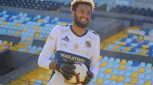 Vigouroux espera a Colo Colo.