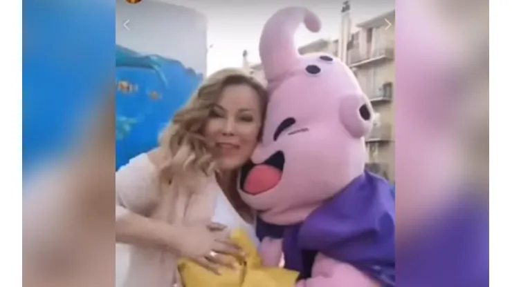 El momento del impasse entre Majin Boo y la alcaldesa.