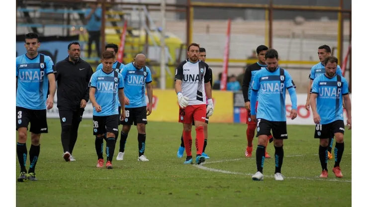 Deportes Iquique no ha podido distanciarse de la zona de descenso directo