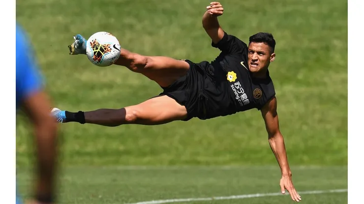 Alexis Sánchez fue la novedad de la práctica de Inter este viernes