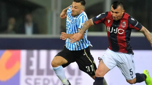 Gary debutó en el Bologna.