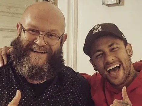 Neymar posa con Helsinki de La Casa de Papel