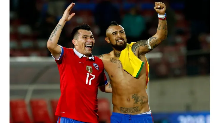 Vidal saluda a Gary.
