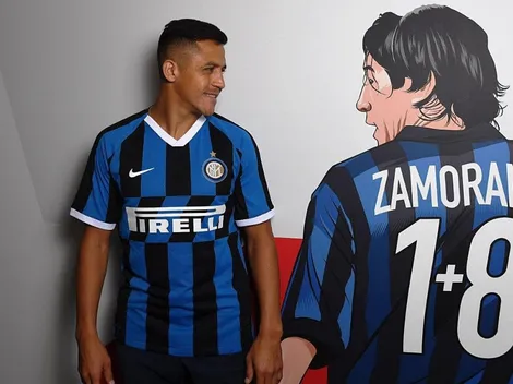 Como en casa: Alexis se pone la camiseta del Inter con Bam Bam de fondo