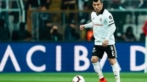 Medel dejará el Besiktas turco.