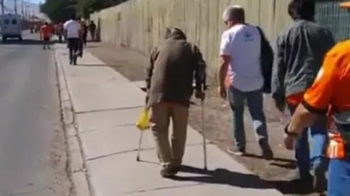 El abuelito recibirá el homenaje que se merece. Y hay algunos que no van al estadio de flojos