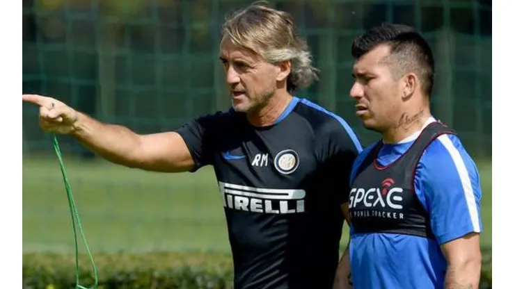 Roberto Mancini entrenó a Gary Medel en el Inter de Milán