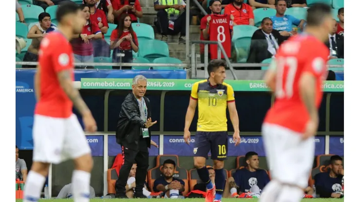 Reinaldo Rueda juega al misterio con nómina de la Roja y aplaude nivel de los chilenos en Europa (Foto: Agencia Uno)
