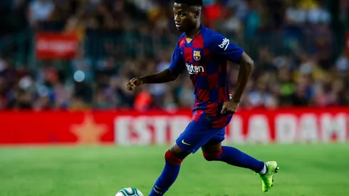 Es el jugador más joven en debutar con el Barcelona desde 1903.