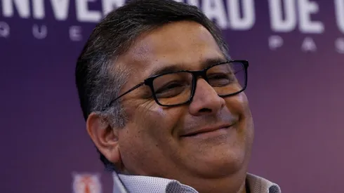 Ronald Fuentes fue gerente de la U y comentarista de radio ADN este año. Ahora vuelve a dirigir.