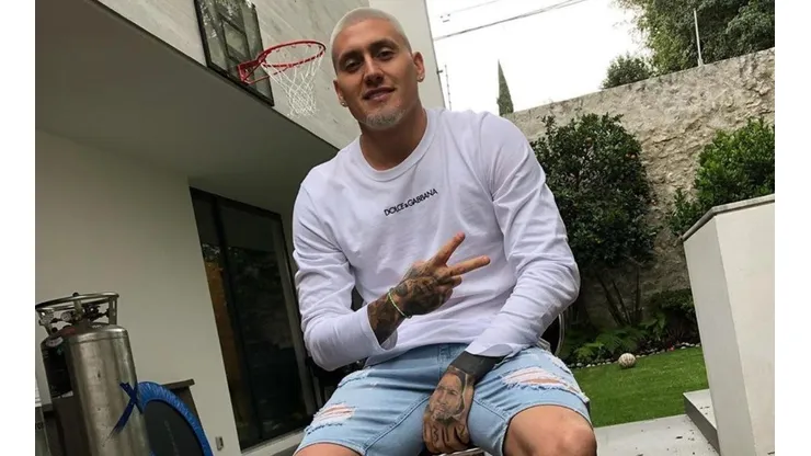 Nicolás Castillo compartió su cambio de look en redes sociales