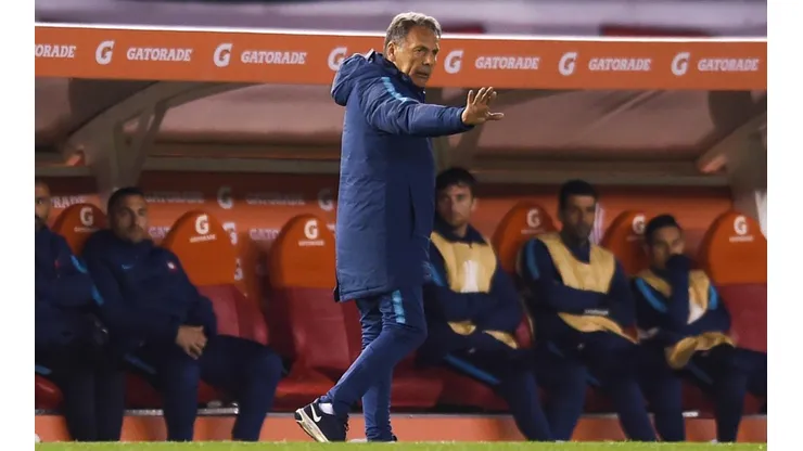 Russo contra River.