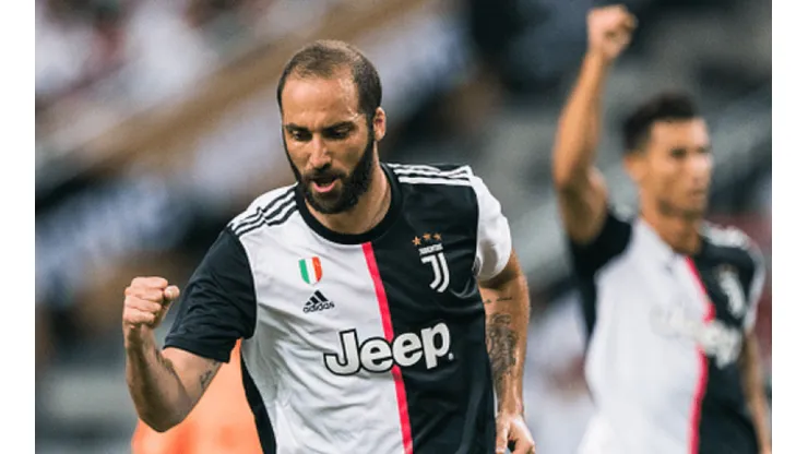 Nedved: "Higuaín es uno de los tres mejores 9 del mundo"