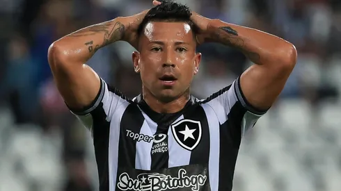 Leonardo Valencia no llegará a Colo Colo.